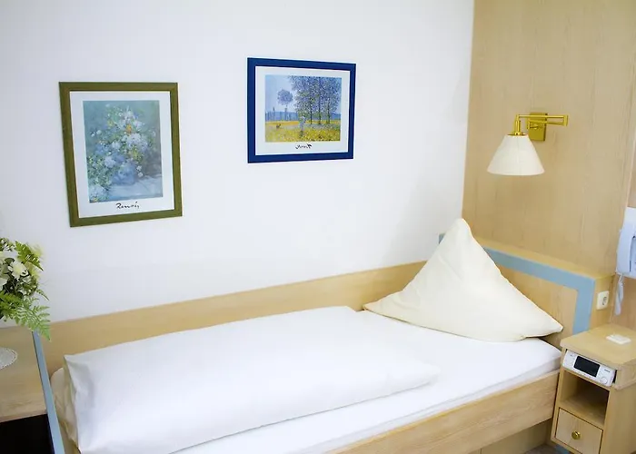 Hotel Breakfast - Justina 3*